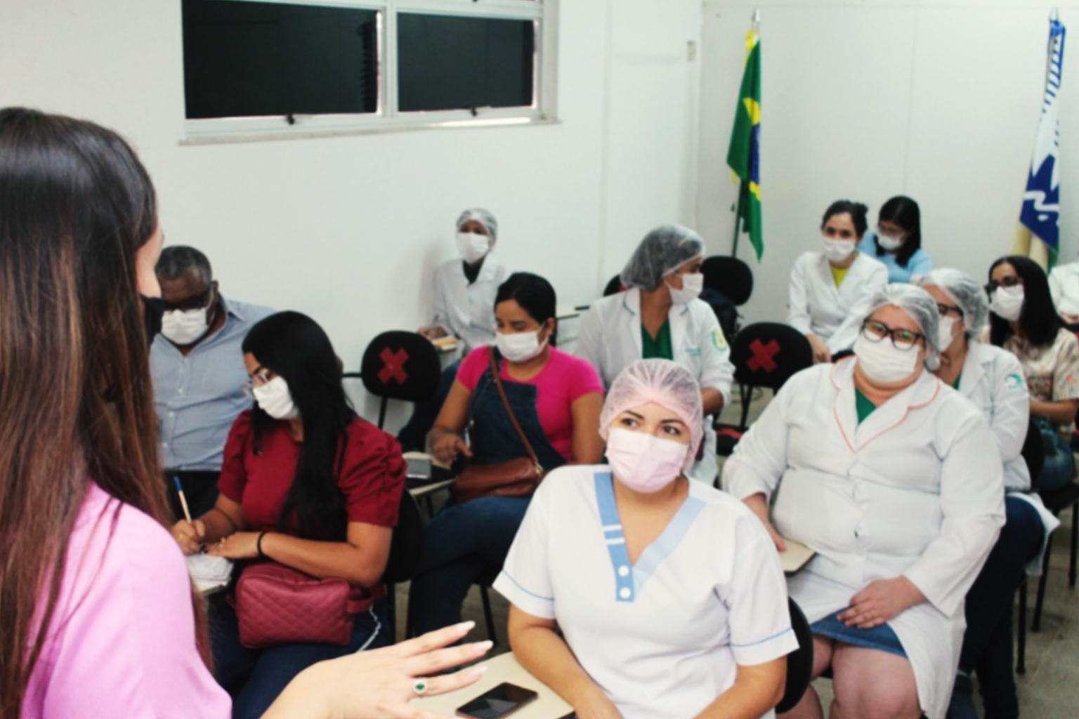 Pessoa recebendo fisioterapia motora